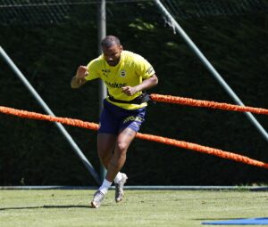 Fenerbahçe’de Joao Pedro ile yollar ayrıldı