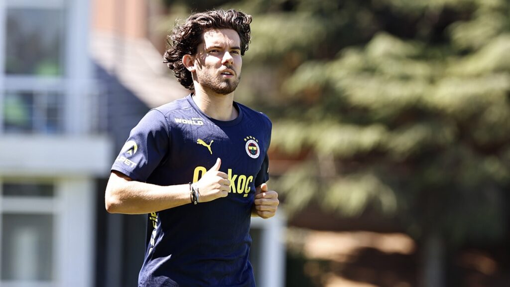 Jose Mourinho’dan sol bek transferi için sürpriz karar