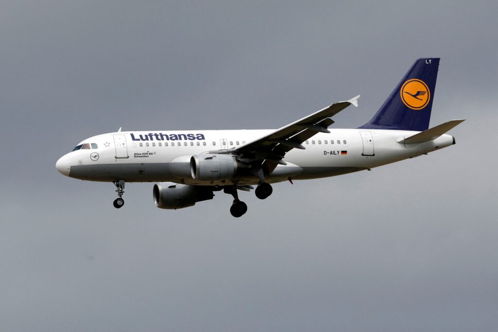 Lufthansa, İran ve Irak hava sahasını kullanmama kararı aldı