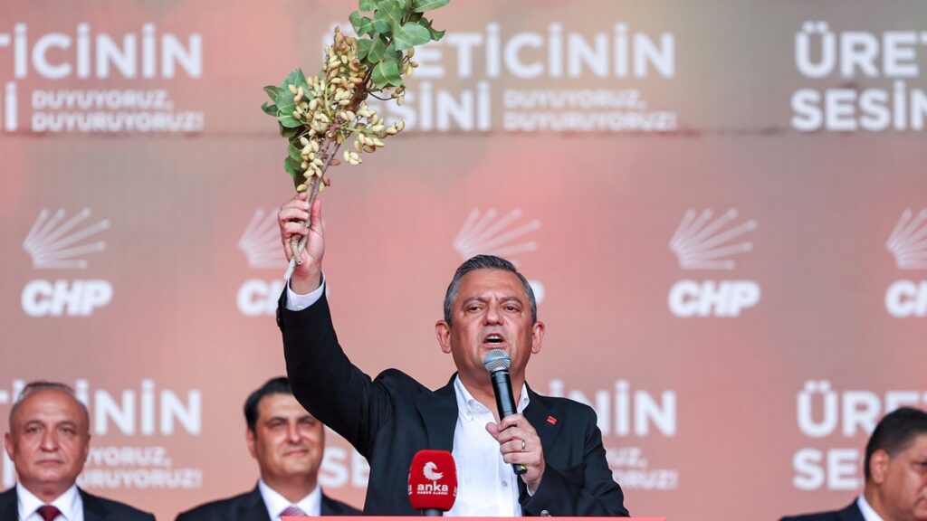 Özgür Özel: Emekçiyi sömürenlerle konuşacak konumuz yok