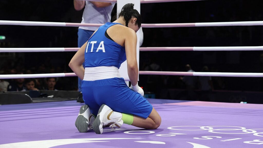 Paris 2024’te cinsiyet tartışması: İtalyan boksör Angela Carini’den Imane Khelif’e özür