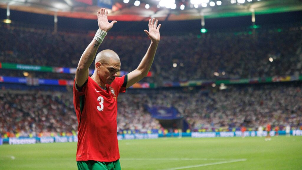 Pepe futbol kariyerine son verdi: Sosyal medyadan duyurdu