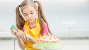 Uzmanların çağrısı: “Çocuklar sebze ekip dondurma yiyerek bilimi öğrenmeli”