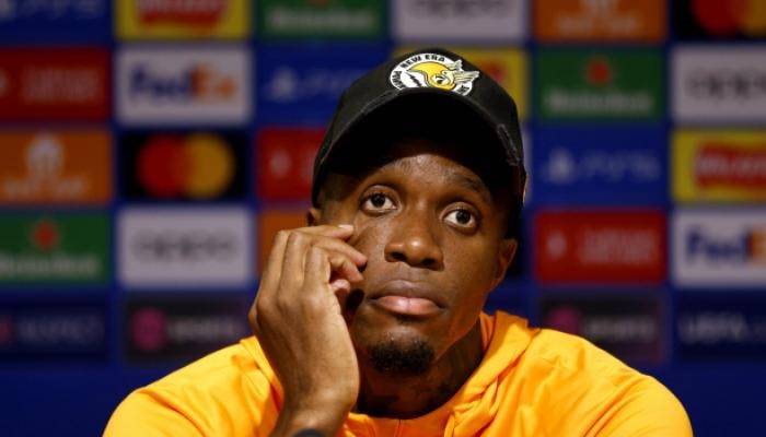 Wilfried Zaha taraftarla atıştı: Çeneni kapat!