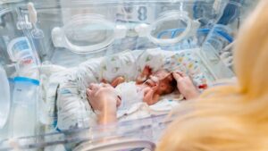 Yenidoğan Yoğun Bakım Ünitesi nedir?