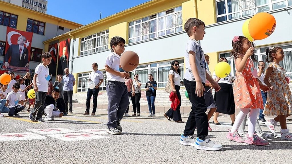 1. sınıf nakil işlemleri ne zaman açılacak 2024, ilkokullarda nakiller ne zaman başlayacak?
