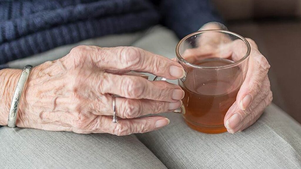 100 yaşını geçen insanların ortak özelliği bulundu! Uzun ömrün sırrı 4 alışkanlıktan geçiyor