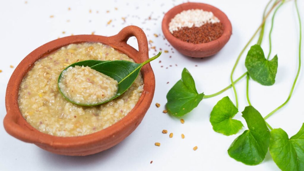 Bağırsakları temizleyen mucizevi bitki! 66 yaşındaki ünlü oyuncu paylaştı: Bu tarifin anavatanı Güney Asya