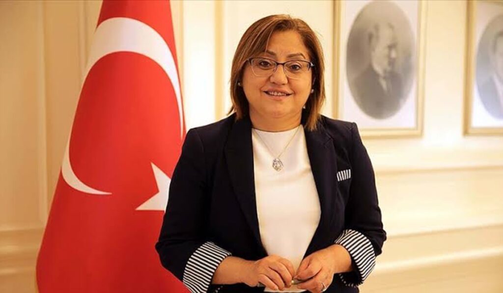 AKP şatafattan ödün vermiyor!