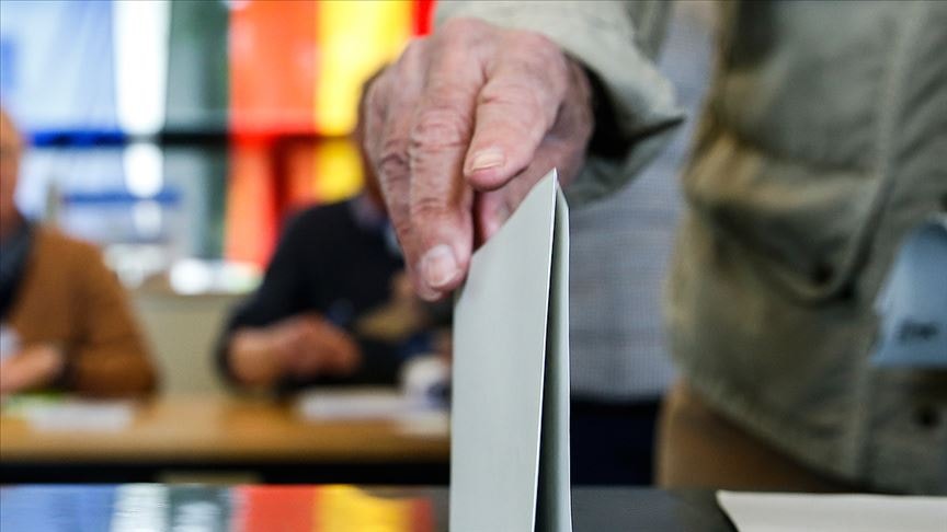 Almanya’da aşırı sağ depremi