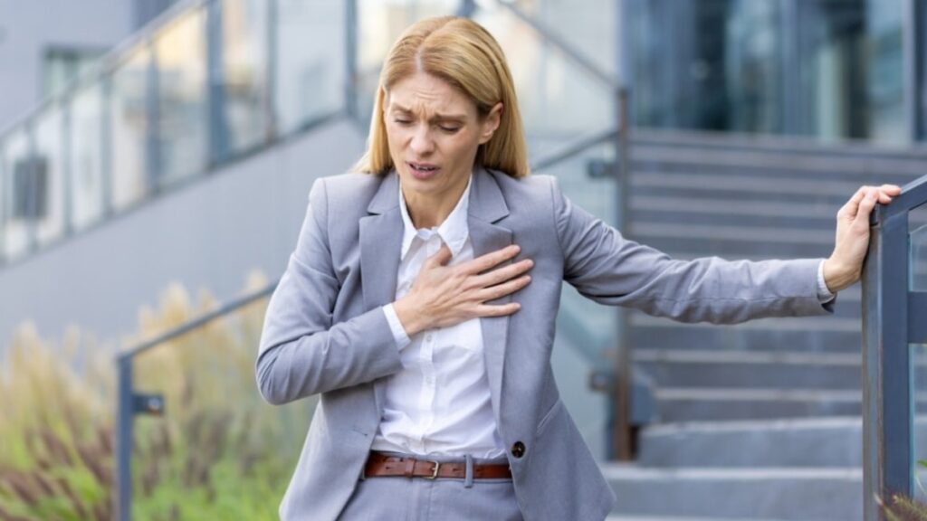 Göğüs ağrısı yaşayanlar dikkat! Ciddi sonuçları olabilir…