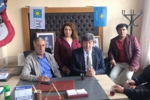 İYİ Parti’de 2 istifa… Beddua ederek bıraktı