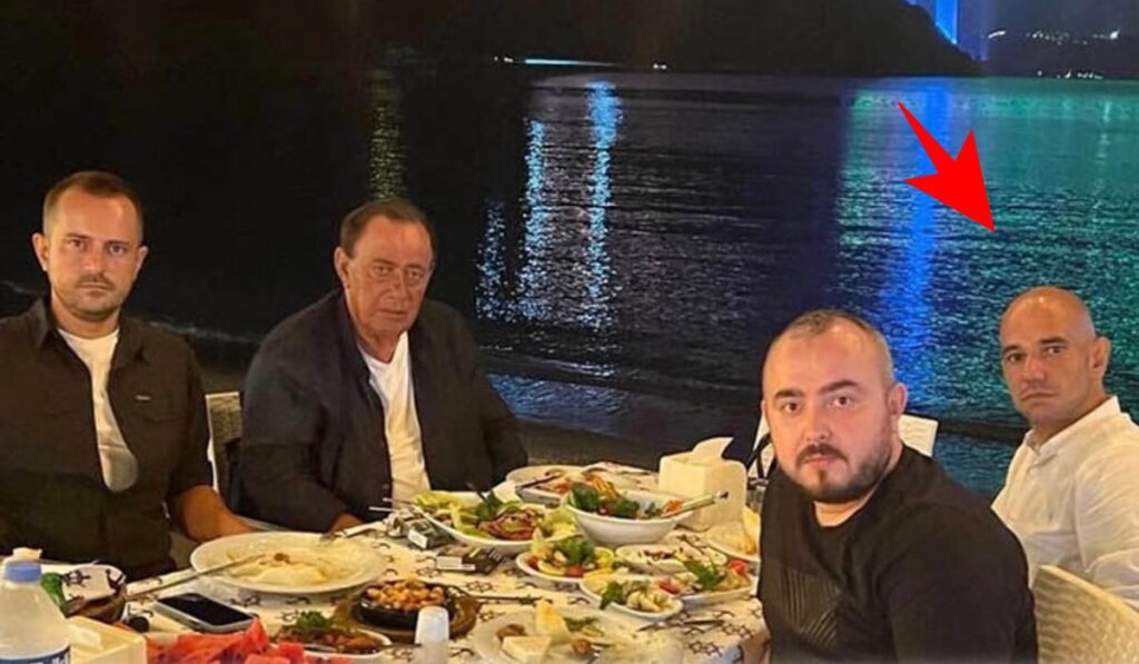 İstanbul’da öldürülen iş insanının albümünden Alaattin Çakıcı çıktı.