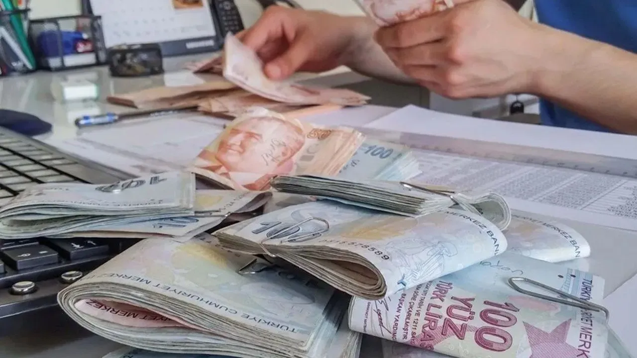 Memurlar Bakan’ın kapısını çaldı… 12 bin liraya yükseltme çalışması başladı!