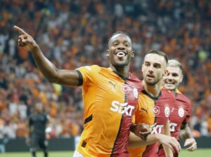 Michy Batshuayi’den derbi paylaşımı!