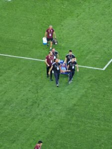 Ozan Tufan şoku! Sedye ile terk etti…