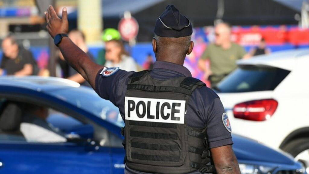 Toplu silahlı saldırıda dört kişi öldü, onlarca kişi yaralandı