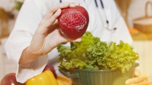 100 yaşını geçen insanların beslenme alışkanlıkları incelendi: 4 besin ortak çıktı!