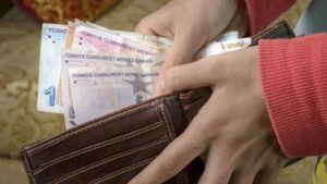 Açlık sınırı 20 bin TL’yi, yoksulluk sınırı 70 bin TL’yi aştı!