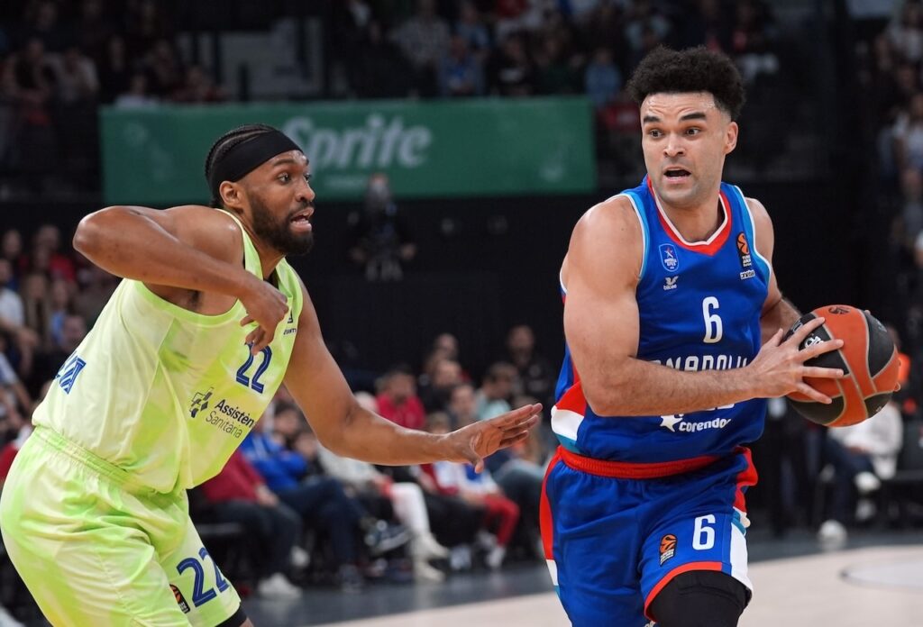 Anadolu Efes sahasında Barcelona’ya mağlup oldu!