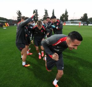 Atakan Karazor Milli Takım’da böyle karşılandı