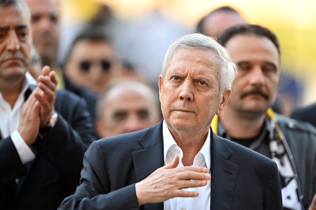 Aziz Yıldırım’dan sert cevap! ’16 yıl sonra amacın ne!’