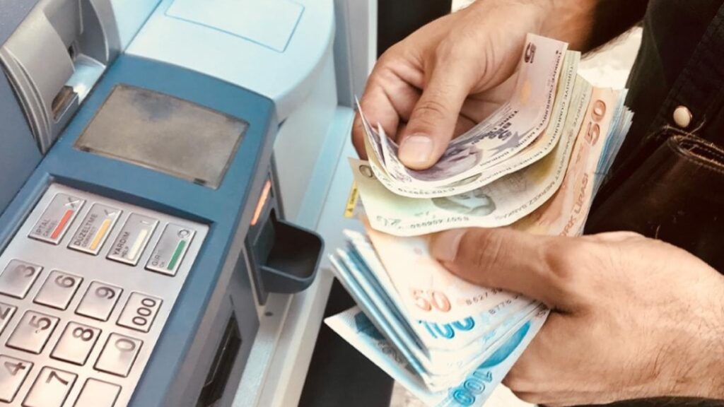 Bir banka genel müdürünün isyanı: ATM cihazlarının bozulmasının sırrı!