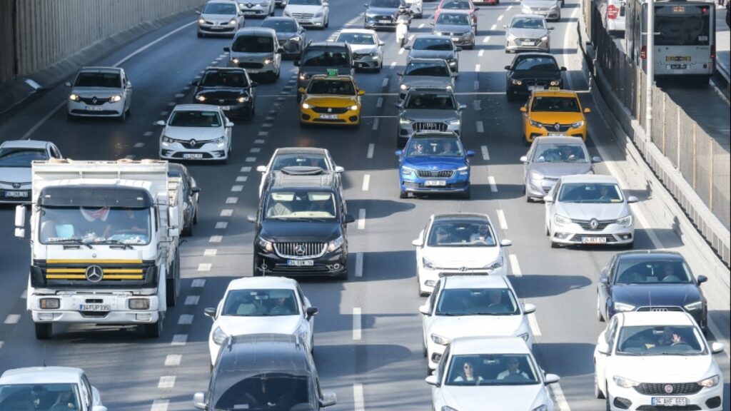 Bu sürüş teknikleri yakıt tasarrufu sağlıyor…