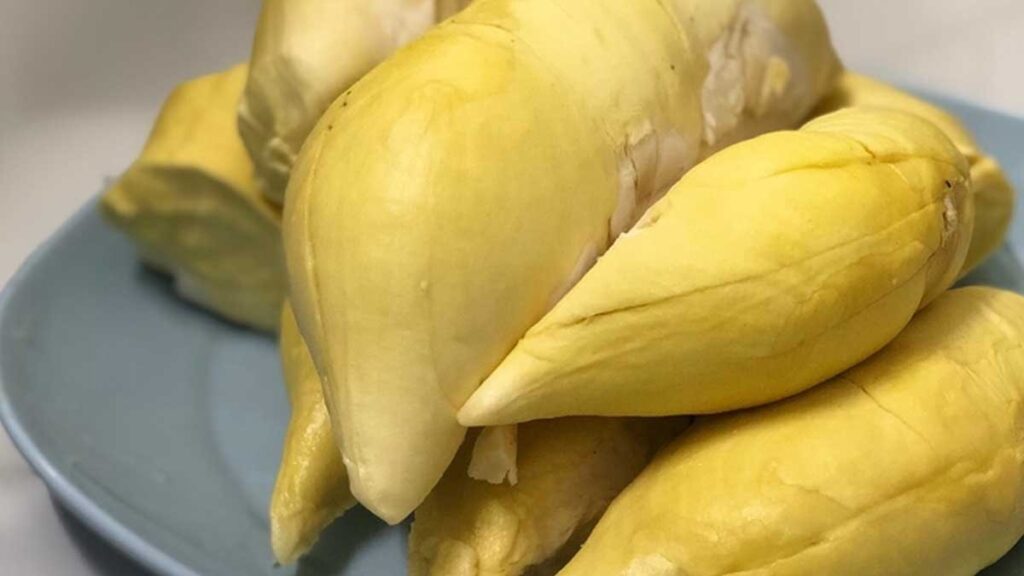 Dünyanın en kötü kokan meyvesi fiyatıyla şok ediyor! C vitamini deposu bu meyvenin fiyatı binlerce dolar