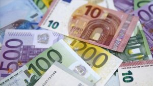 Euro Bölgesi enflasyonunda 2021’den bu yana ilk