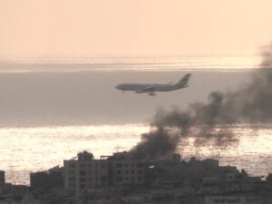 Güney Kore Lübnan’a asker gönderiyor: Ülkeler tahliyeye devam ediyor