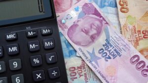 Bankalar arası yarış kızıştı! Mevduat faiz oranları yüzde 50’e dayandı: 1 Milyon TL’nin 32 günlük getirisi fırladı