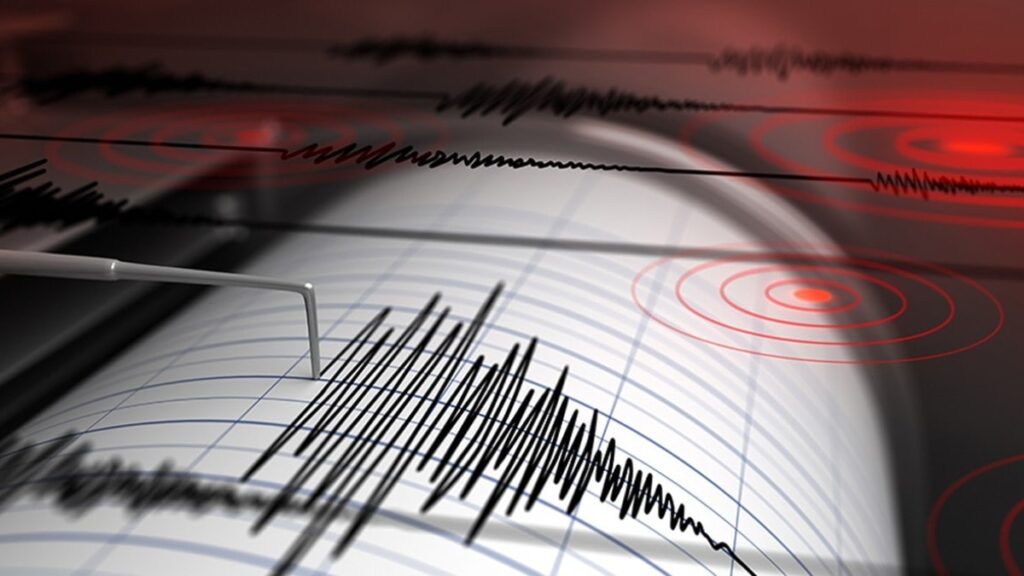 İzmir’de korkutan deprem: AFAD açıkladı