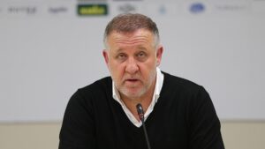 Sakaryaspor, teknik direktör Mesut Bakkal ile anlaştı