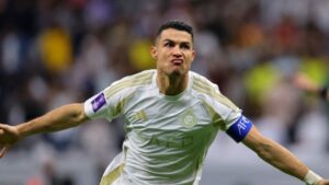 Cristiano Ronaldo 1000 gol için dünya ile geri sayımda