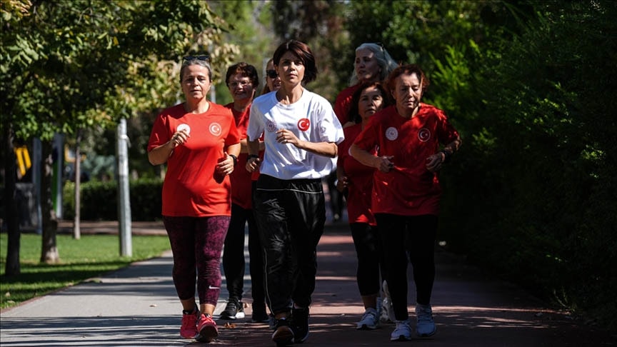 Koşmak mı yürümek mi daha sağlıklı? Bilim ne diyor…