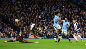 Manchester City evinde Tottenham’a farklı yenildi