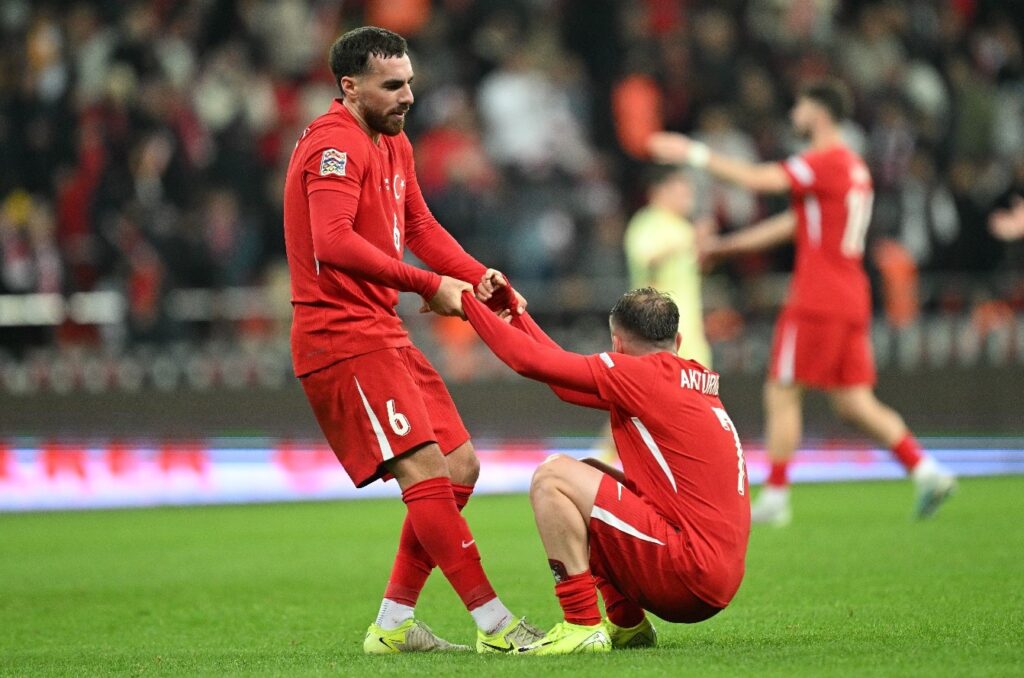 Milli yıldıza astronomik teklif! Slot ile buluşacaklar