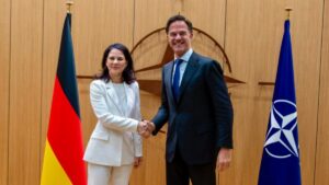 Savaşın 1000’i gününde AB ülkeleri, Ukrayna için toplandı