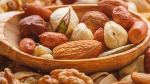 Yer fıstığı, fındık ve cevize elveda! Beslenme uzmanlarına göre en kalorisiz kuruyemiş