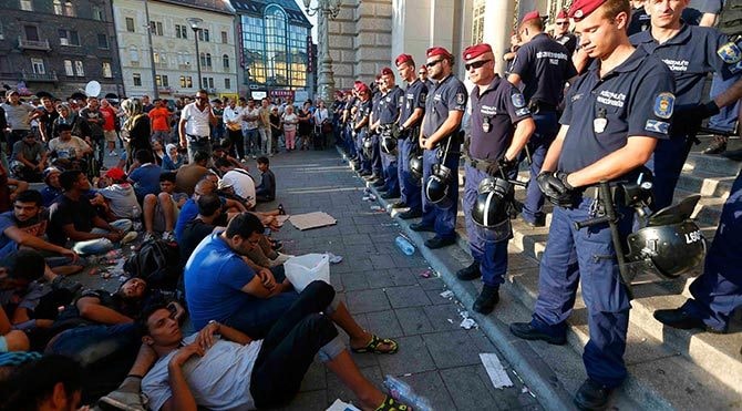 Yunanistan’dan Rodos’ta göçmen kampı planı