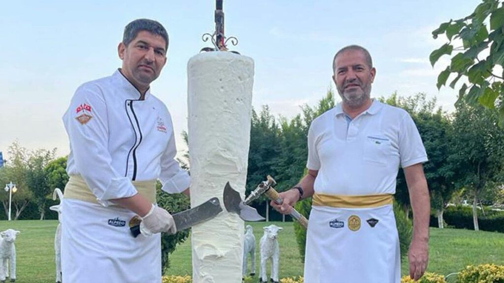 876 yıl hapis cezası istenen Ezgi Apartmanı sanıklarına 460 gündür firari: Yine kırmızı bülten çıkmadı!