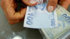 Asgari ücrete ne kadar zam gelecek 2025? Asgari Ücret Tespit Komisyonu’nun üçüncü toplantısı sona erdi!