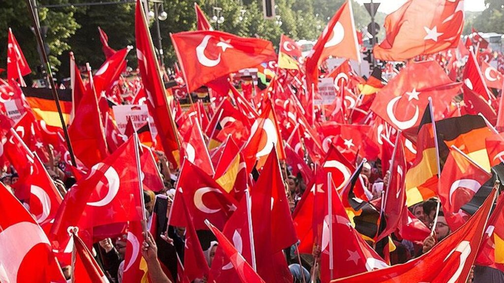 Avrupalı Türklerde ‘Türk vatandaşlığı’ korkusu: ‘Başıma bir şey gelirse dönemem’