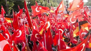 Avrupalı Türklerde ‘Türk vatandaşlığı’ korkusu: ‘Başıma bir şey gelirse dönemem’