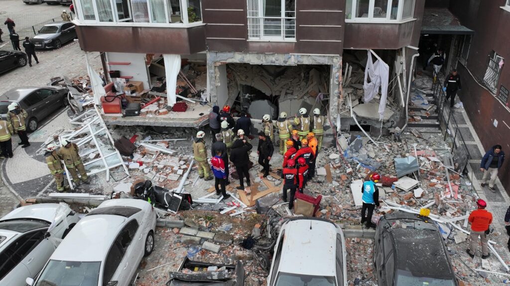 Beylikdüzü’ndeki patlama ‘geliyorum’ demiş: Yazışmalar ortaya çıktı