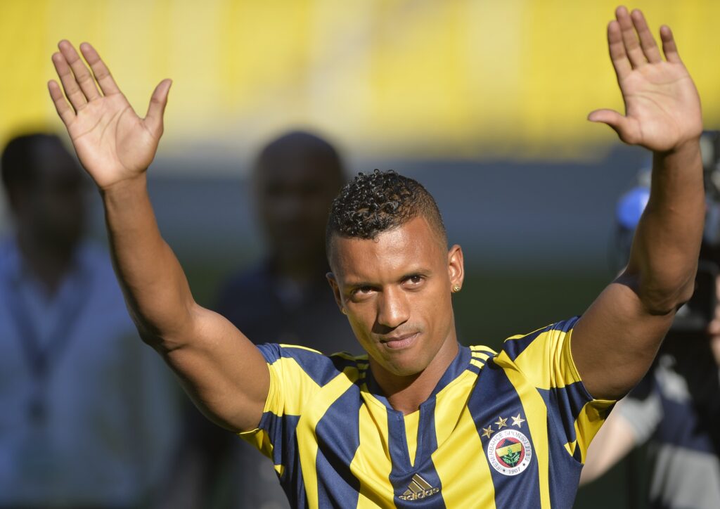 Bir devrin sonu! Luis Nani futbolu bıraktı