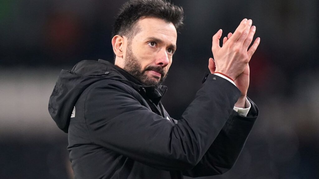 Carlos Corberán Valencia’nın yeni teknik direktörü oldu!