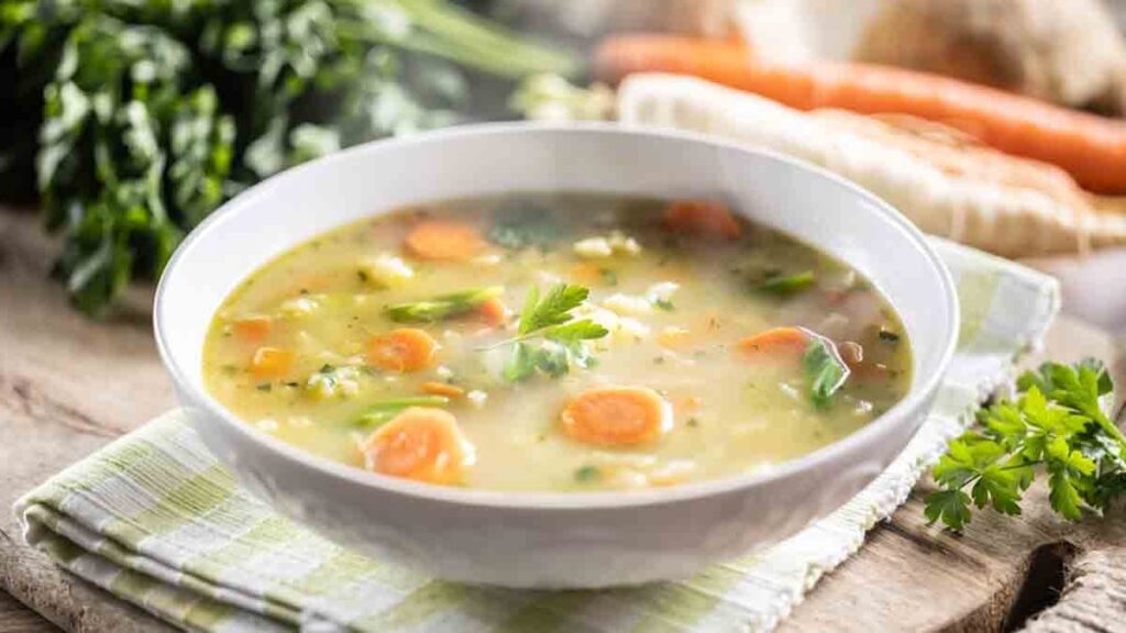 Çorbaya asla konulmaması gereken sebze: Tekrar ısıtıldığında alerjik şoka sokabilir