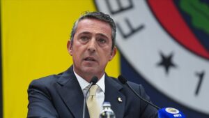 Fenerbahçe yönetimi tribün liderinin kombinesini iptal etti